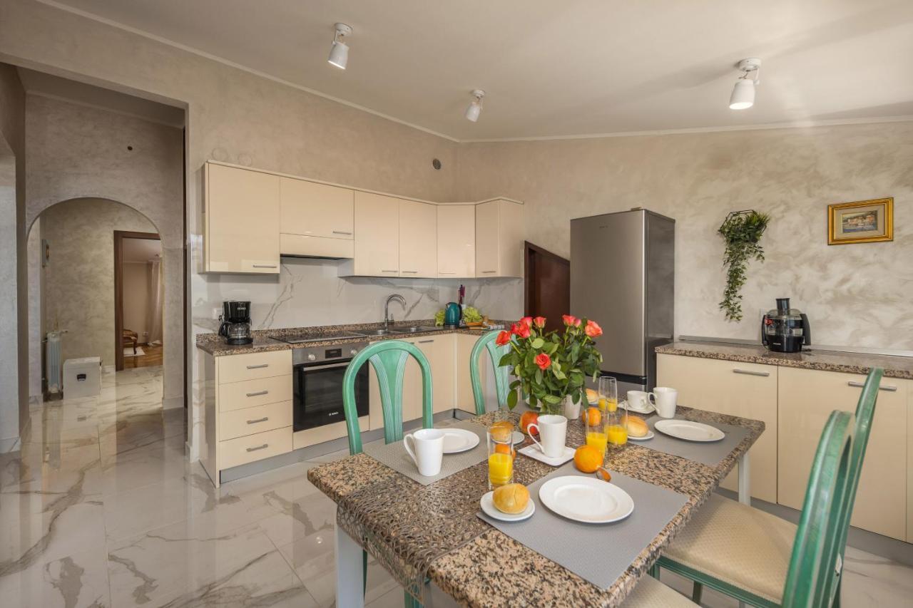 Villa Adriatic, Apartment Enio With Swimming Pool, Panoramic Sew View, Free Parking Ičići Εξωτερικό φωτογραφία